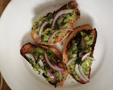 Foto del paso 4 de la receta: Tapas de aguacate y huevos volteados