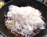 Foto langkah ke 9 dari resep Kwetiau goreng.
