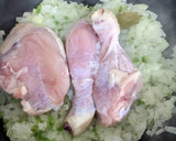Foto del paso 1 de la receta: Guiso de arroz con pollo 🍗 Algo calentito, fácil y económico de hacer!