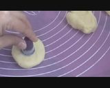 Foto langkah ke 7 dari resep Cara mudah membuat donat hanya diaduk aduk saja hasil kokoh empuk lembut menul menul.