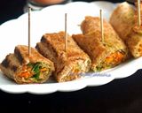 A picture of step 4 of Carrot vermicelli stuffed sandwich roll.