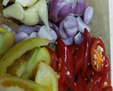 Foto langkah ke 2 dari resep Tumis Toge Kangkung.