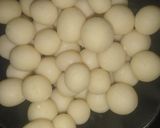A picture of step 2 of Milk ball.