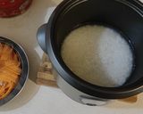 Fokhagymás csirkemell rizzsel és párolt sárgarèpával recept fázis 4 fotója