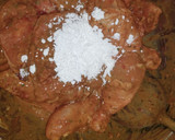Foto del paso 13 de la receta: Pollo "entalcado" con papas rústicas