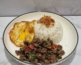 Foto langkah ke 6 dari resep Pad Kra Pao.