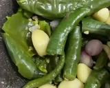 Foto langkah ke 3 dari resep Cumi Asin Cabe Ijo.