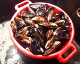 Une image de l'étape 1 de Moules marinières.