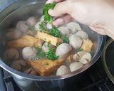 Foto langkah ke 5 dari resep 313. Kuah Bakso.