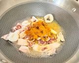 Gambar langkah 3 resipi 👩‍🍳Sotong Goreng Kunyit.