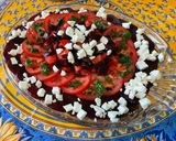 Une image de l'étape 9 de Salade de betteraves rouges et tomates à la feta et persil.