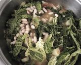 Foto del passaggio 4 della ricetta Zuppa Toscana