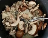 รูปขั้นตอนการทำที่ 2 ของ Vegan Truffle mushroom risotto รีซอตโต้ซอสเห็ดทรัฟเฟิลมังสวิรัติ