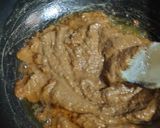 A picture of step 4 of Anjeer gud ki puran poli.