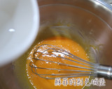 黑芝麻戚風蛋糕 低甜度，無泡打粉，無奶的食譜步驟3照片