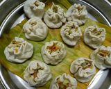 A picture of step 10 of Veg momos.
