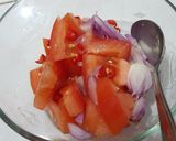 Foto langkah ke 2 dari resep Kecap Bawang Cabe Tomat Iris.