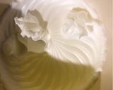 Foto del paso 2 de la receta: Helado casero de limón al agua en 3 pasos