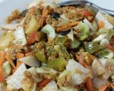 A picture of step 4 of Salad 🥗 with Qeema Shimla Aloo 😋👍.