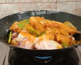 Foto langkah ke 3 dari resep Opor Ayam Kentang Tahu Pedas.