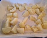 A picture of step 3 of Patatas Bravas.