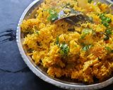 A picture of step 7 of Green peas and potato pulao.