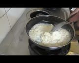 A picture of step 2 of Sweet Coconut Ladoo.
