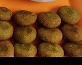 A picture of step 3 of Falafel pita Sandwich.