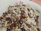 Plăcută tip baclava cu nucă stafide și nucă de cocos