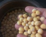 રગડા પુરી(ragda puri recipe in gujarati) રેસીપી સ્ટેપ1ફોટો