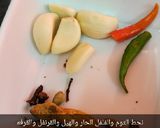 صورة لخطوة 2 من وصفة المرق اليمني باللحم