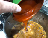 Foto del paso 3 de la receta: Rabo de toro en salsa a mi manera con timbal de puré de patata con trufa y salsa de soja