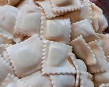 Foto del paso 3 de la receta: Ravioles con salsa de morrón verde