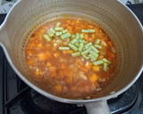 Foto langkah ke 3 dari resep Bolognese Macaroni Soup.