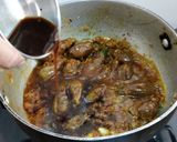 A picture of step 4 of Bagara Baingan.