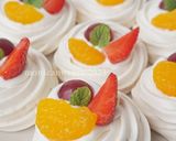 Foto langkah ke 6 dari resep Pavlova.