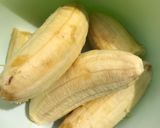 Foto langkah ke 1 dari resep Bolu Pisang Kukus.