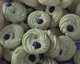 Foto langkah ke 9 dari resep Semprit Sagu Pandan.