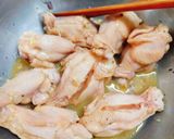 Hình bước làm 2 của món Gà rang muối
