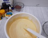 Foto langkah ke 5 dari resep Bolu marmer coklat (OVEN TANGKRING).