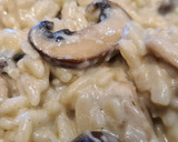 Foto del paso 6 de la receta: Risotto de pollo y champiñones con nata