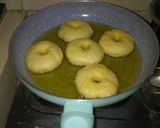 Foto langkah ke 5 dari resep Donat Classic.