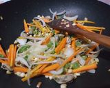 Foto langkah ke 7 dari resep Fuyunghai seafood simple.