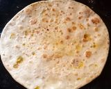 चना दाल स्पाइसी चीज़ी पराठा(chana daal paratha recipe in hindi) रेसिपी चरण 7 फोटो
