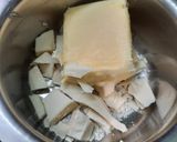 A picture of step 2 of White chocolate blondies.