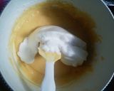 Foto langkah ke 4 dari resep Yoghurt Chiffon Cupcake.