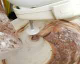 Foto langkah ke 5 dari resep Bolu coklat tanpa pengembang.