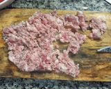 Foto del paso 2 de la receta: Empanada de tinga de pollo y chorizo