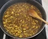 A picture of step 1 of Chicken Curry Puff.