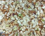 ડ્રાયફ્રુટ ચીક્કી (Dryfruit Chikki Recipe in Gujarati) રેસીપી સ્ટેપ2ફોટો